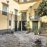Napul\'é Apartament